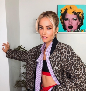 Певица и актриса Юля Паршута