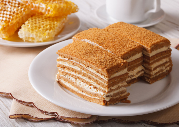 Торт «Медовик»