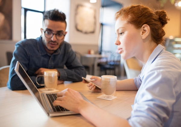  - Радио Romantika