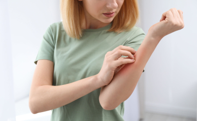 Чешутся руки: примета или признак заболевания?