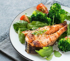 Рецепт дня: сёмга запеченная с брокколи в сливках 