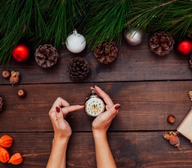 К красивой зиме готовы: маникюр самого волшебного сезона в году