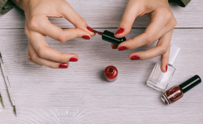 Как сделать ногти зрительно длиннее 