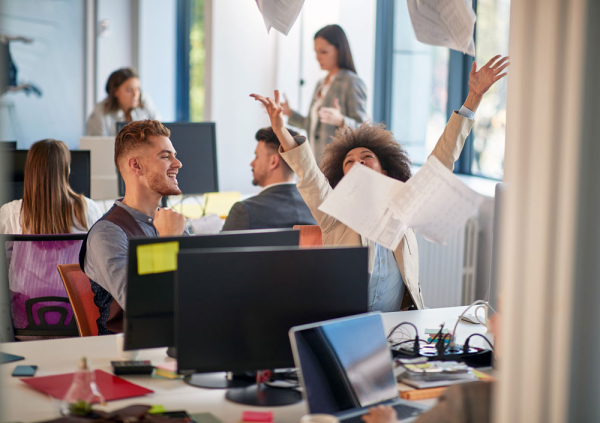  - Радио Romantika