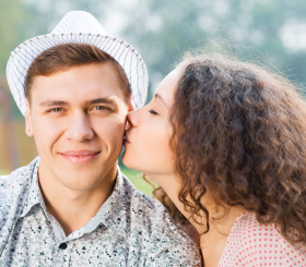 Нежность в деталях: как маленькие ритуалы спасают любовь