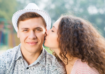 Нежность в деталях: как маленькие ритуалы спасают любовь