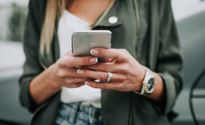 Новый цифровой этикет: как технологии изменили наши правила общения