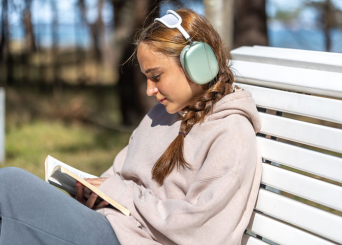 В соцсетях стало популярным иммерсивное чтение