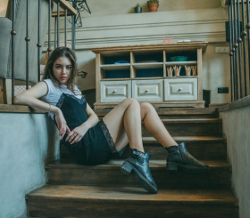 Три вещи из 90-х, которые обязаны быть в вашем гардеробе