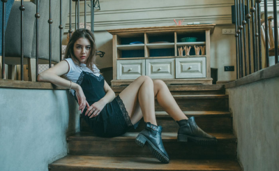 Три вещи из 90-х, которые обязаны быть в вашем гардеробе