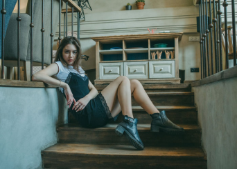 Три вещи из 90-х, которые обязаны быть в вашем гардеробе